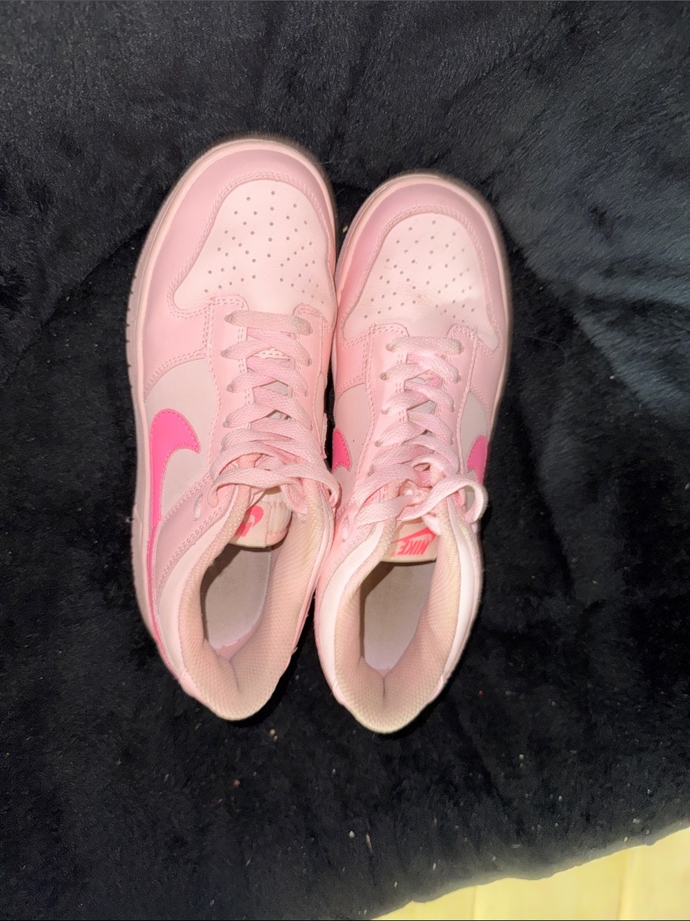 Nike Women's Low-Top Sneakers in Pale Pink with Bright Pink Swoosh